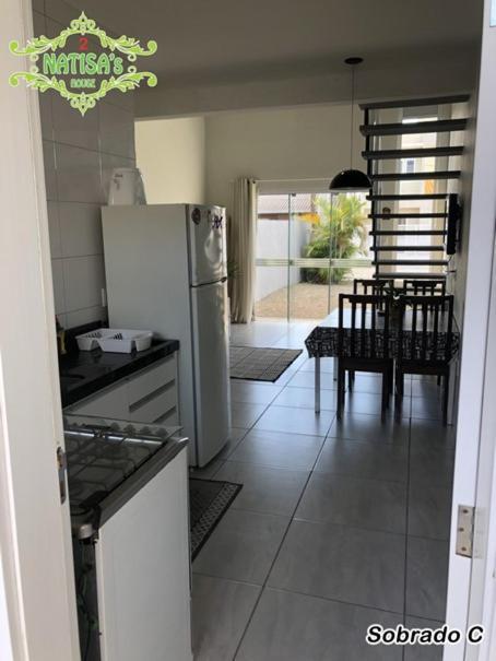 Sobrados Aconchegante Com Piscina "Natisashouse" Villa Bombinhas Exterior photo